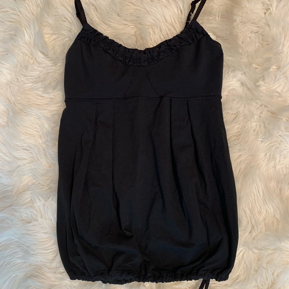 Lululemon loose tank with built in bra